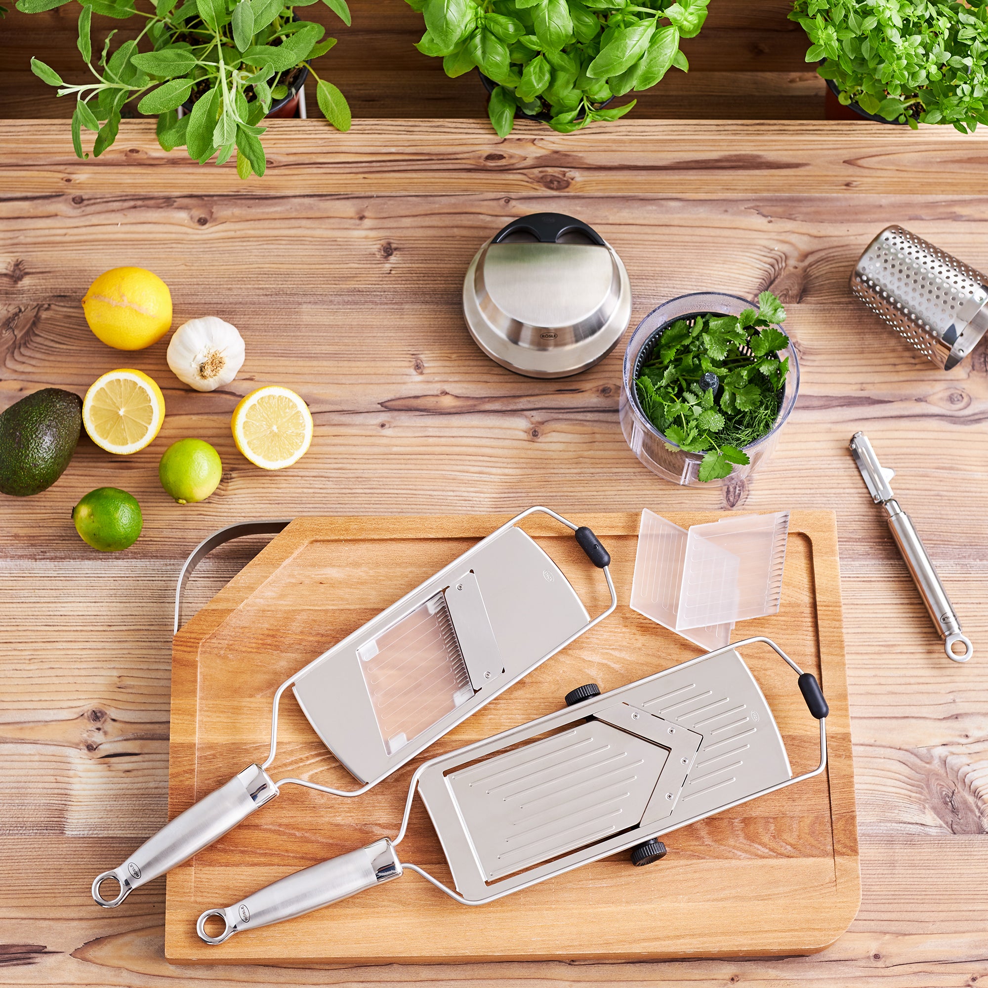 Rösle - Stainless Steel Adjustable V-Slicer