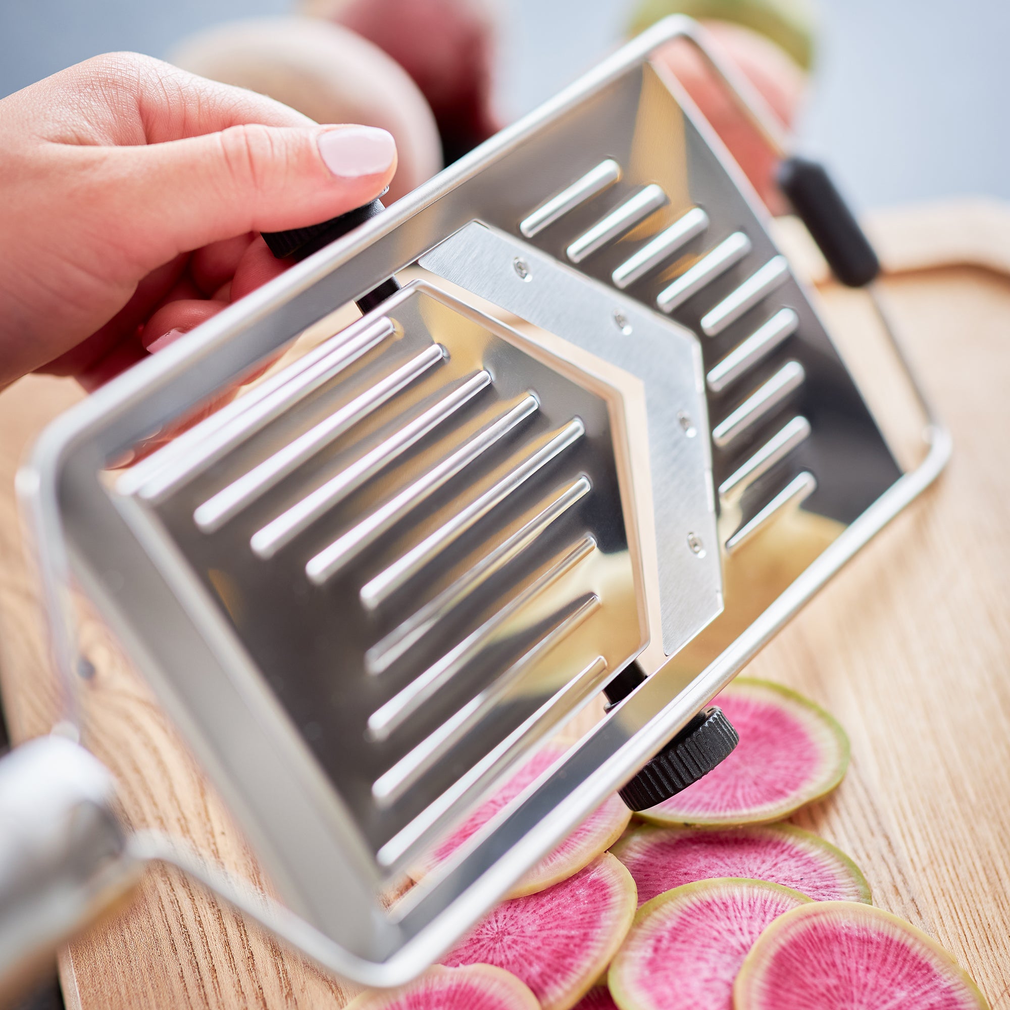 Rösle - Stainless Steel Adjustable V-Slicer