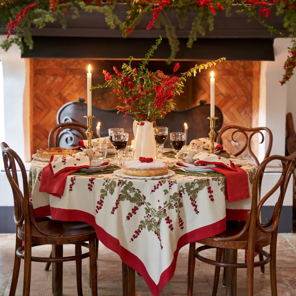 Gooseberry Red/Green Tablecloth