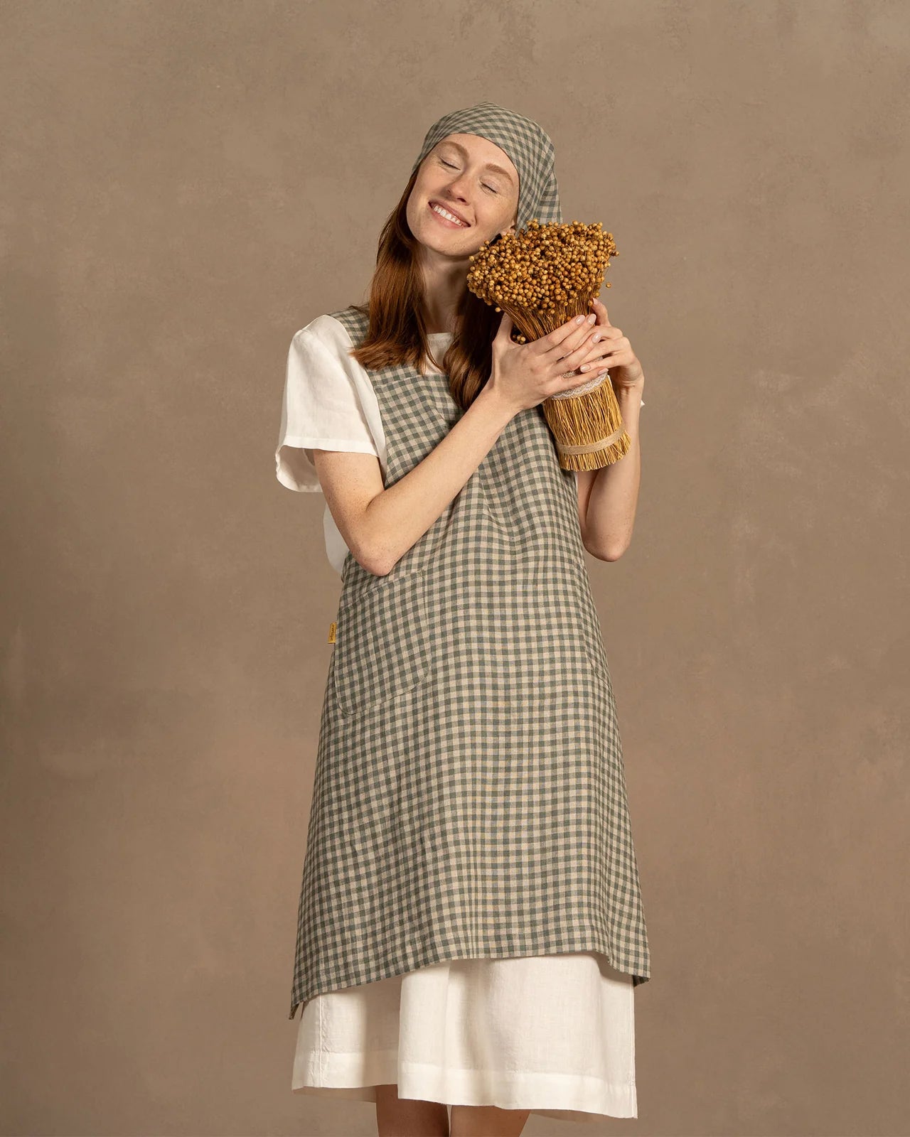 Linen Cross-back Apron (Multiple Colours)