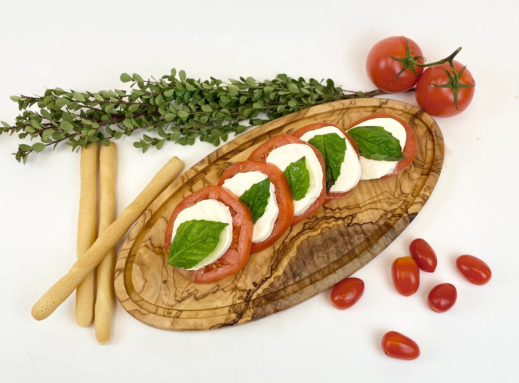Olive Wood Oval Board (grooved)
