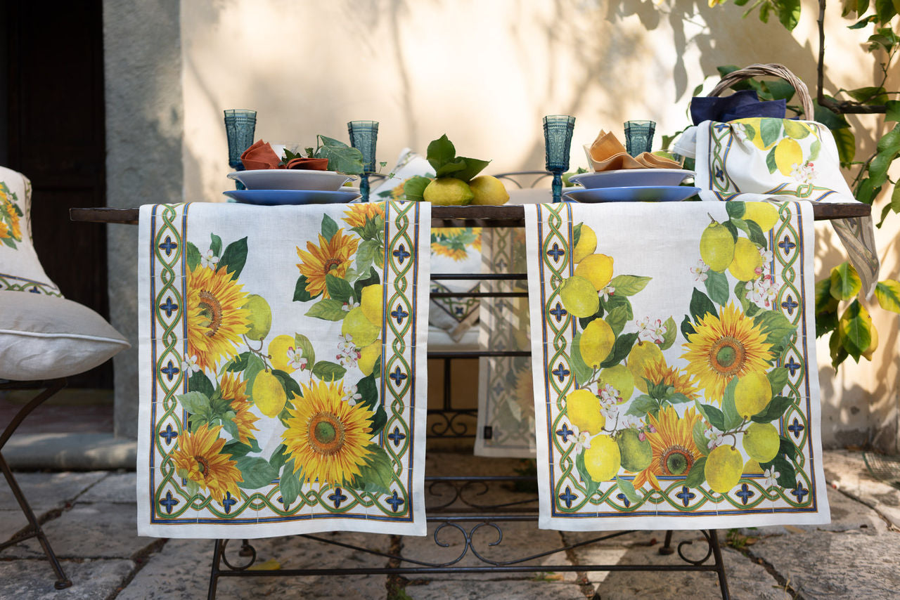 Tessitura Toscana - Table Runner "Etruscan Garden"