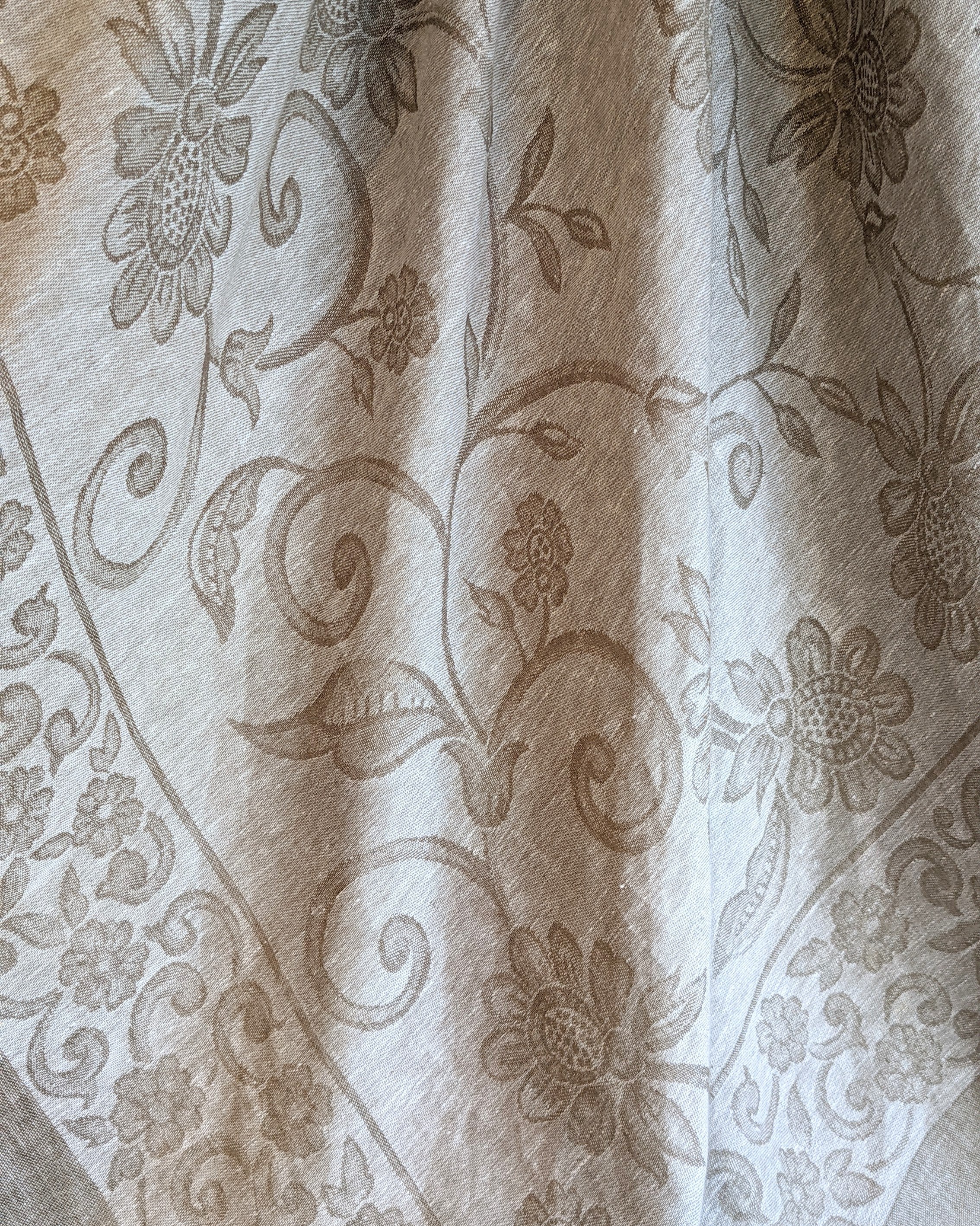 Tessitura Pardi "Ramages Rustica" 100% Linen Tablecloth - 3 Colours